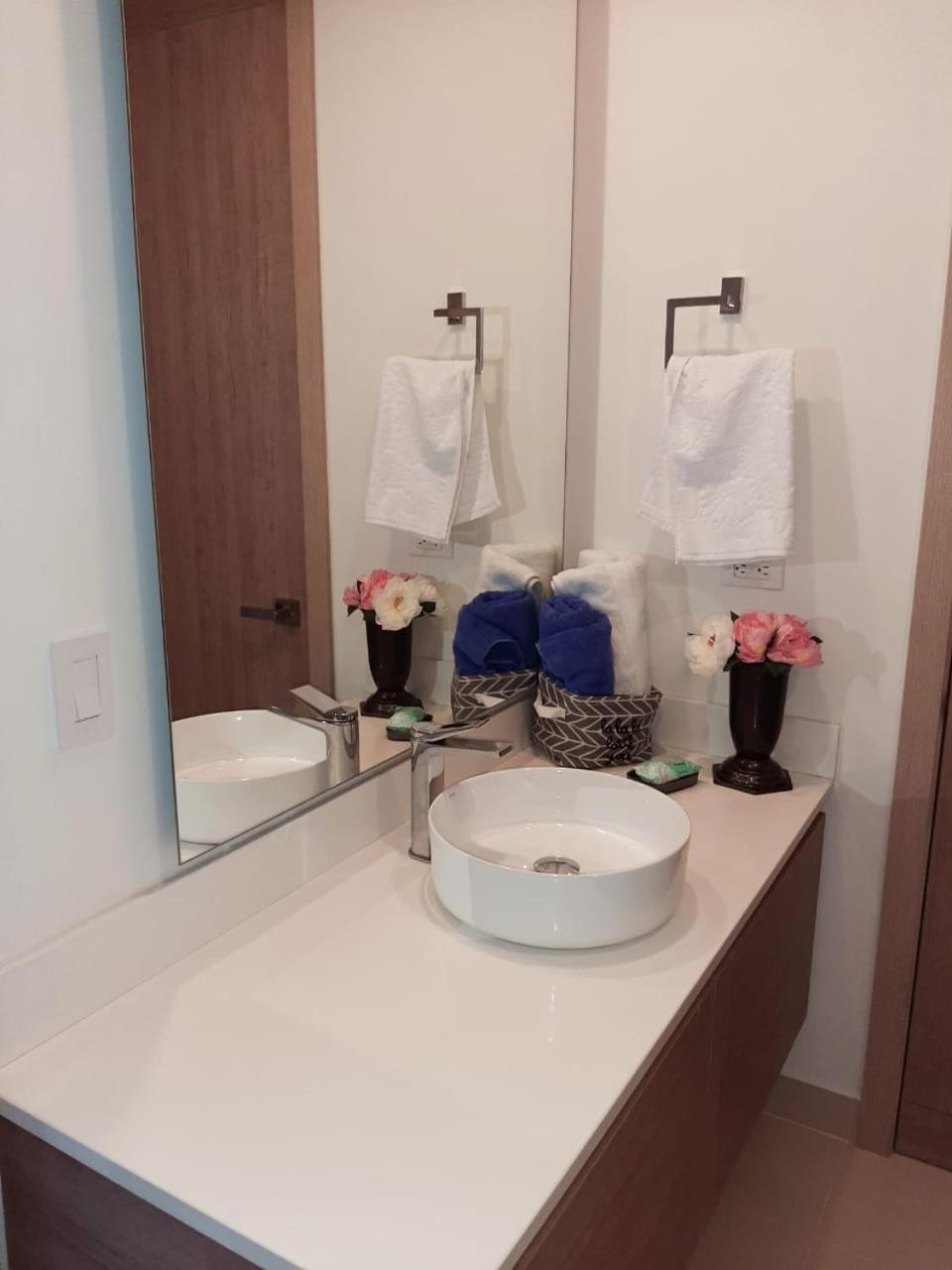 Hermoso En Cartagena-morros Eco- Vista Al Mar- Salida Directa A La Playa Apartment